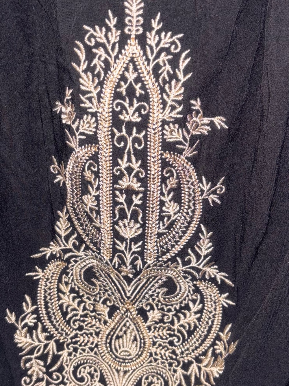 Signature Studio Tunic with Cream Embroidery - Picture 3 of 8